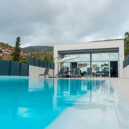 Luxurious Marly Iii To Two Minutes The Casa de Férias *